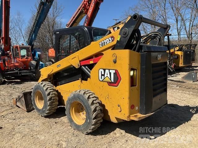 CAT 272D3XE  스키드로더