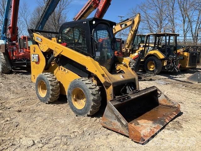 CAT 272D3XE  스키드로더