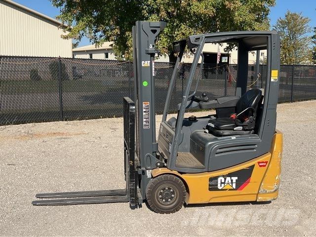 CAT 2ET2500 전동 지게차