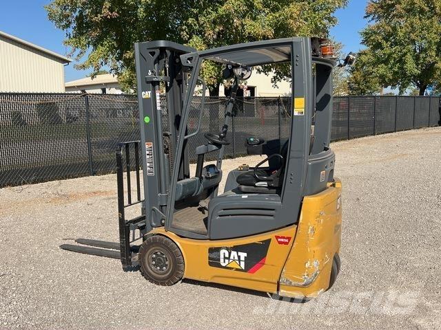 CAT 2ET2500 전동 지게차