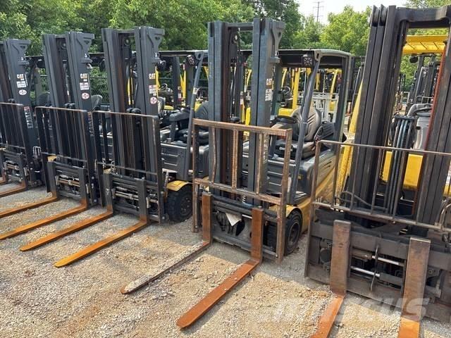 CAT 2ET4000 전동 지게차