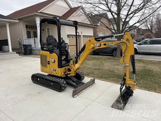 CAT 301.7 CR 대형 굴삭기 29톤 이상