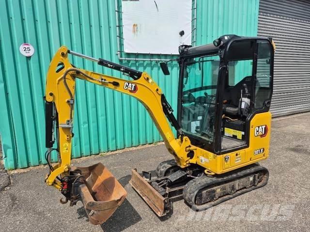 CAT 301.8 소형 굴삭기 7톤 미만