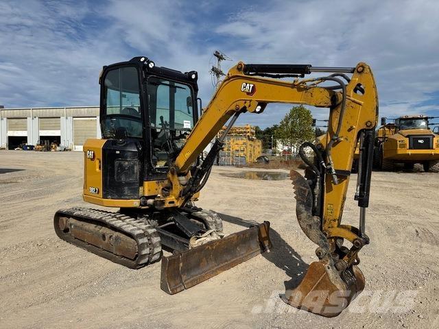 CAT 302.7 CR 대형 굴삭기 29톤 이상