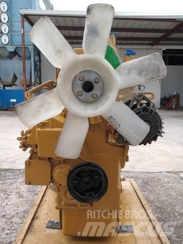 CAT 3024C 엔진