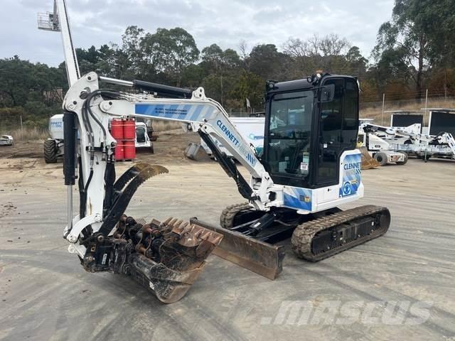CAT 303.5CR 소형 굴삭기 7톤 미만