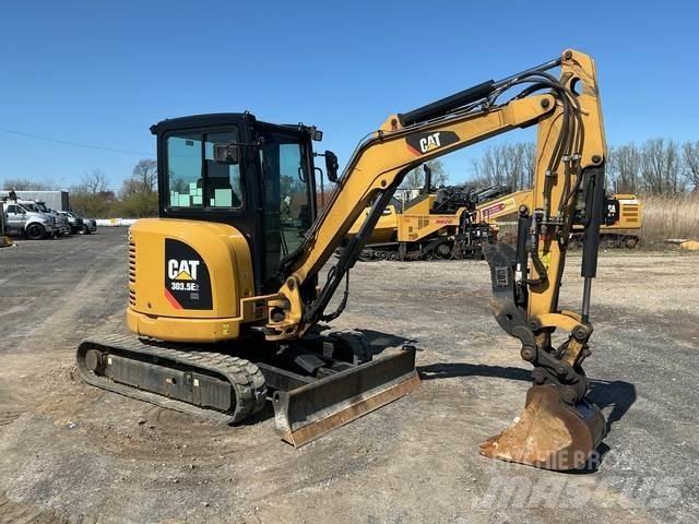 CAT 303.5E2CR 대형 굴삭기 29톤 이상