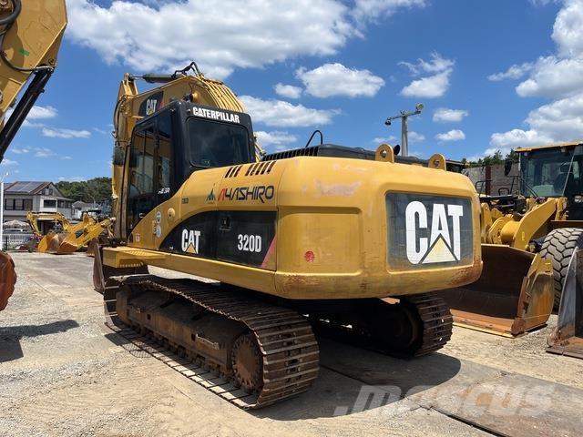 CAT 320 D 대형 굴삭기 29톤 이상