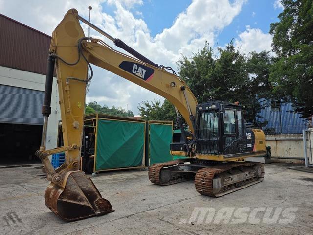 CAT 320D2 대형 굴삭기 29톤 이상