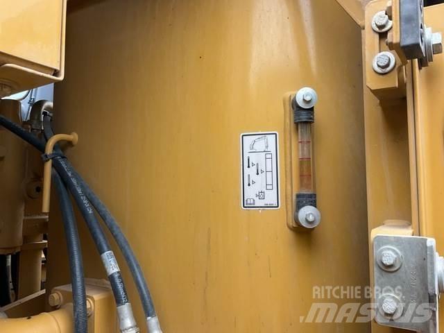 CAT 320GX 대형 굴삭기 29톤 이상