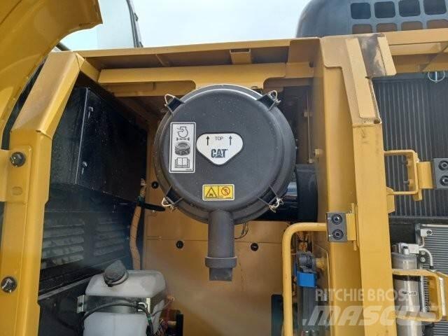 CAT 323D3 대형 굴삭기 29톤 이상