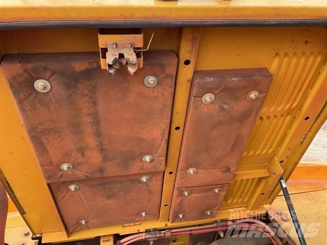 CAT 336 대형 굴삭기 29톤 이상