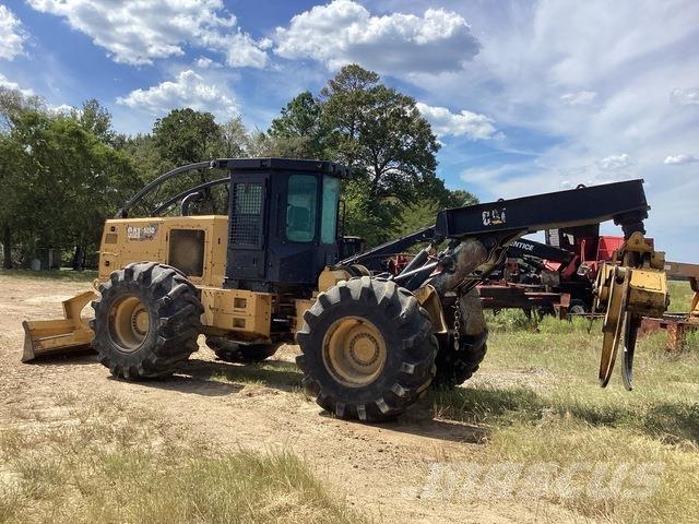 CAT 525D 목재스키더