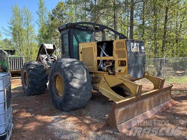 CAT 535D 목재스키더