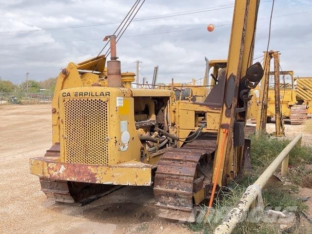 CAT 561C 파이프레이어 도저