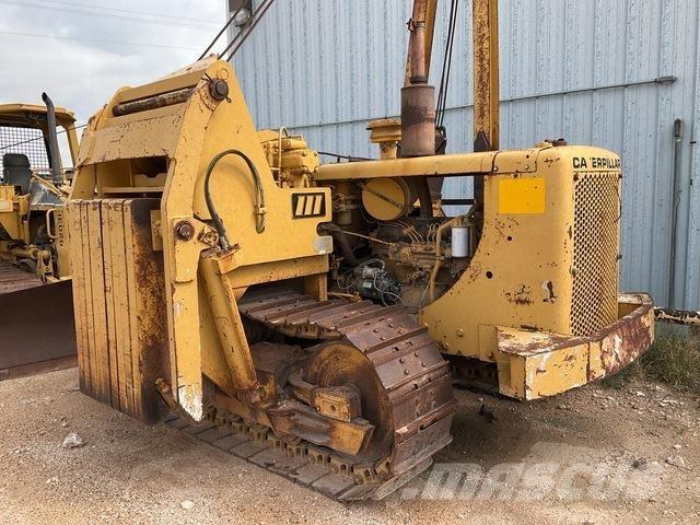 CAT 561C 파이프레이어 도저