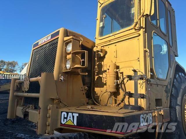 CAT 621B 스크레이퍼