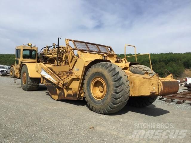 CAT 621G 스크레이퍼