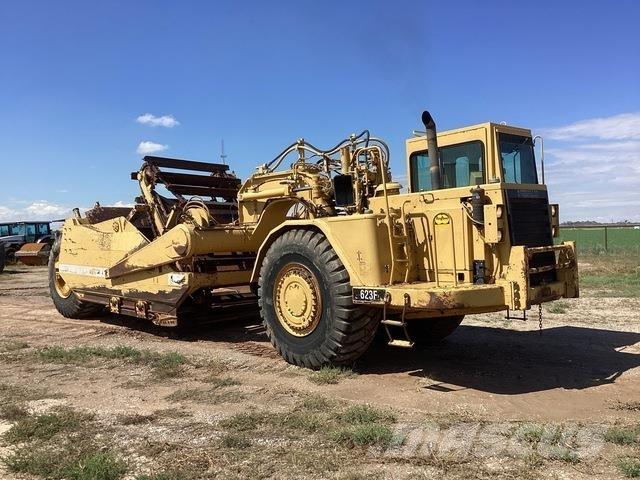 CAT 623F 스크레이퍼