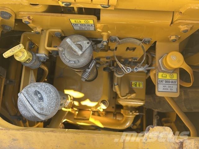 CAT 623k 스크레이퍼