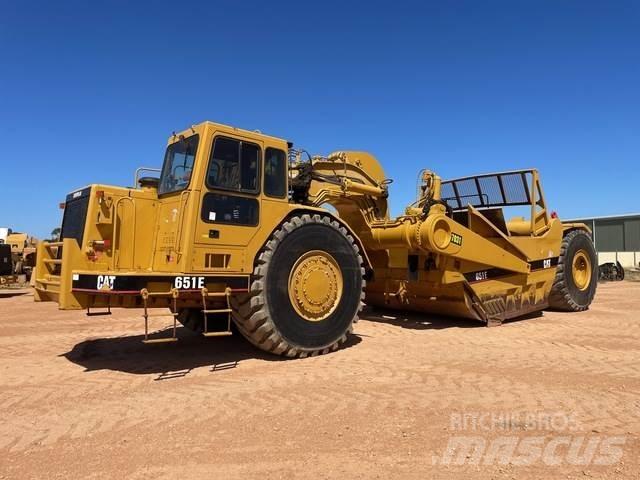 CAT 651E 스크레이퍼