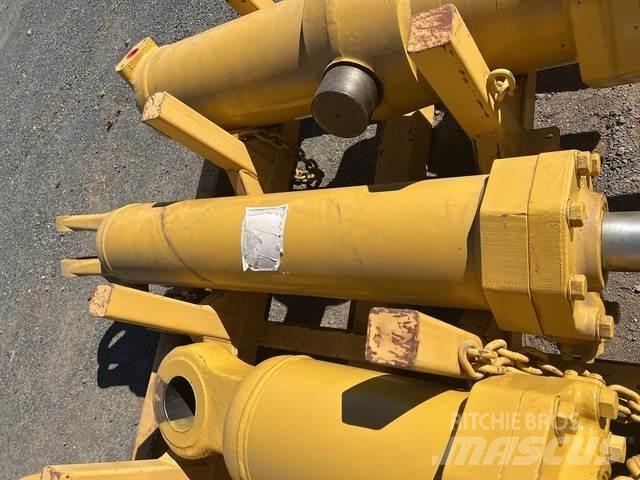 CAT 657E 운송 장비 - 기타