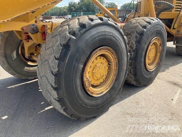 CAT 725 연결식 홀러