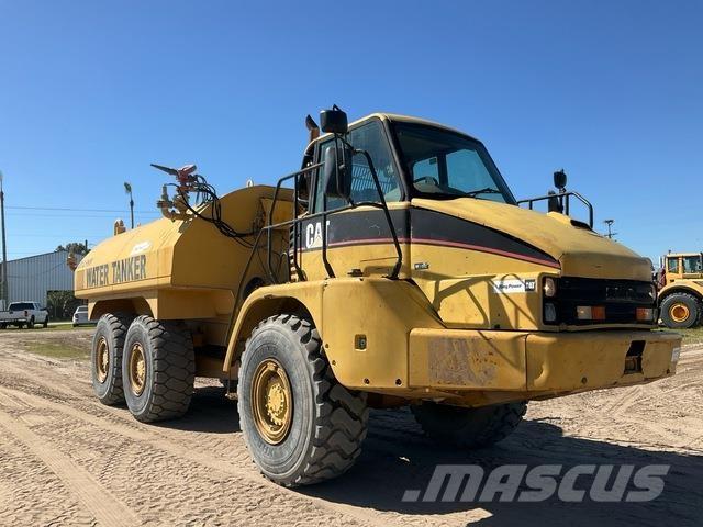 CAT 725 급수차