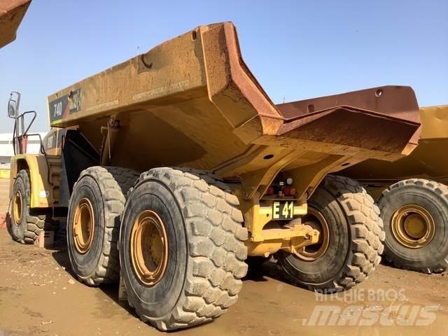 CAT 740 연결식 홀러