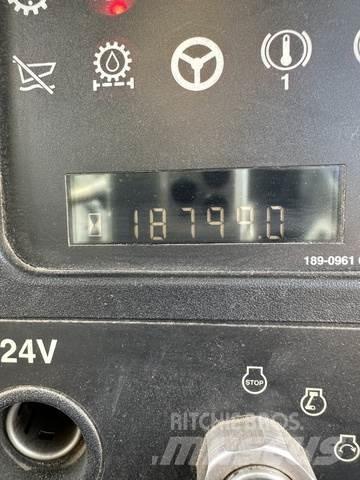CAT 740 연결식 홀러