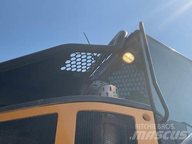 CAT 745 연결식 홀러