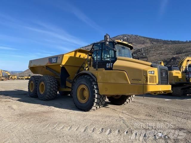 CAT 745 연결식 홀러