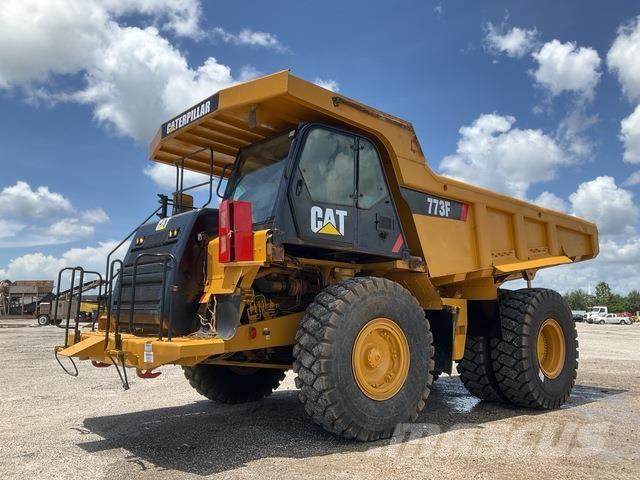 CAT 773F 연결식 홀러