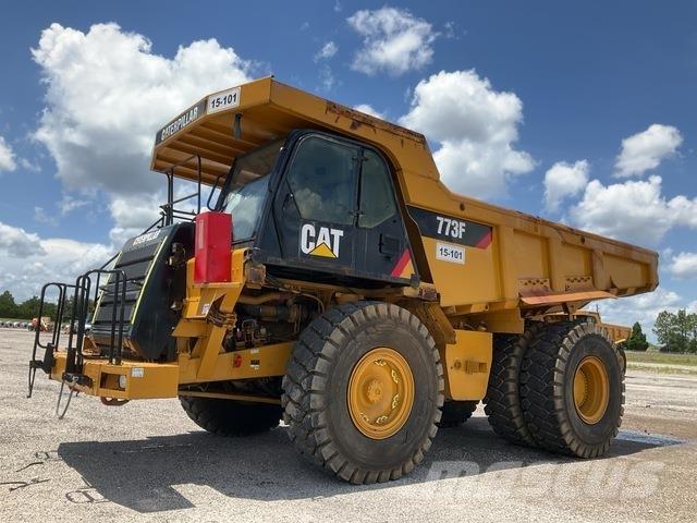 CAT 773F 연결식 홀러