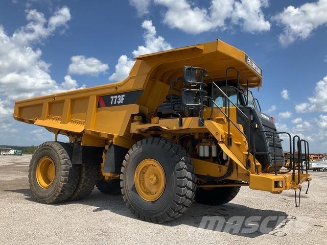 CAT 773F 연결식 홀러