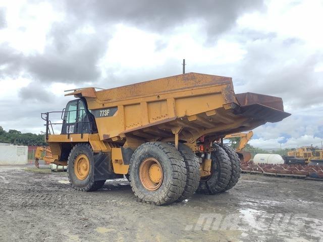 CAT 773F 연결식 홀러