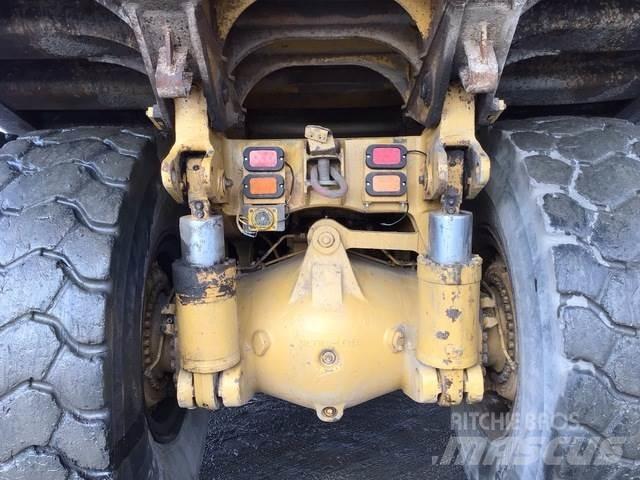CAT 775B 연결식 홀러