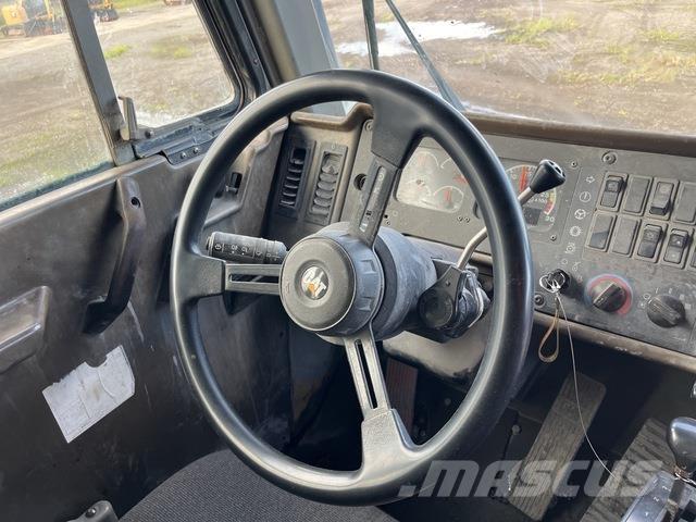 CAT 775D 연결식 홀러