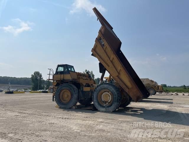 CAT 777D 연결식 홀러
