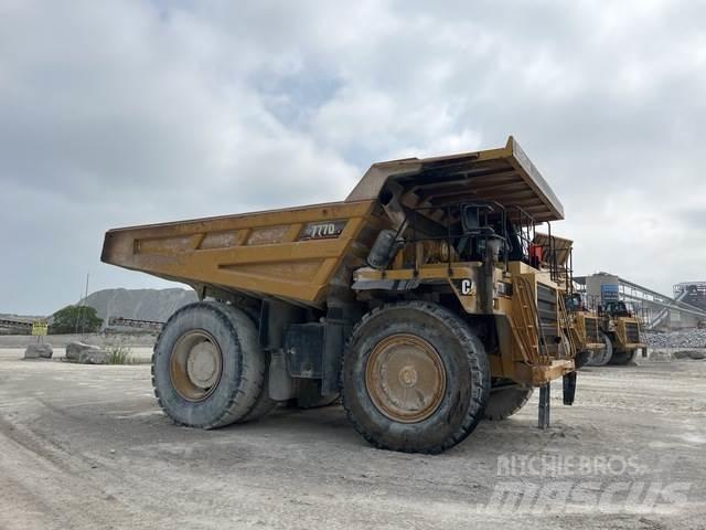 CAT 777D 연결식 홀러