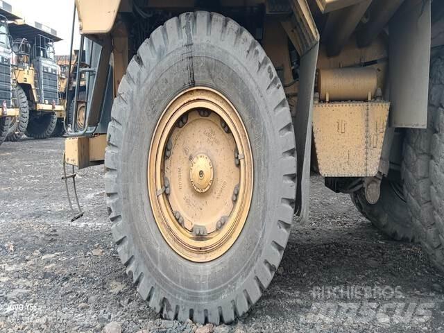 CAT 777E 연결식 홀러