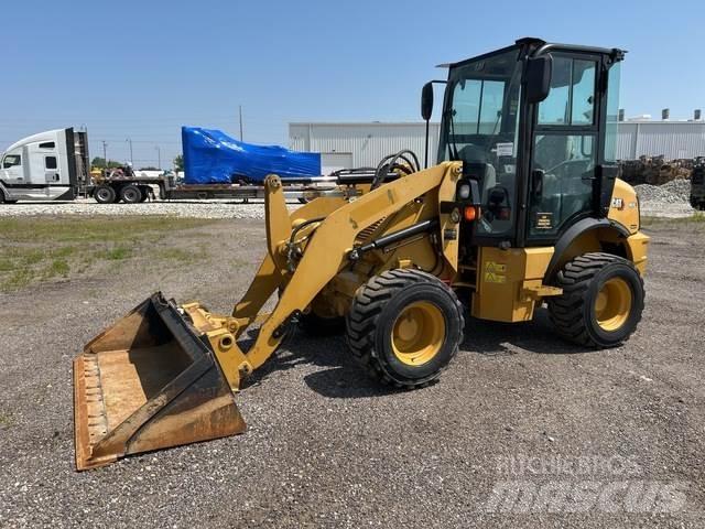 CAT 903D  휠로우더