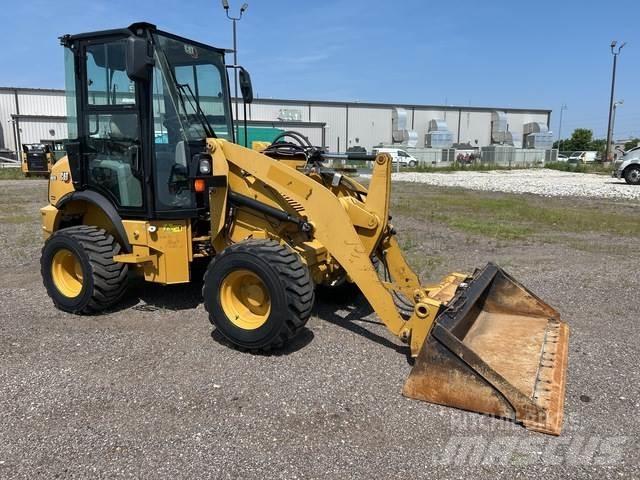 CAT 903D  휠로우더