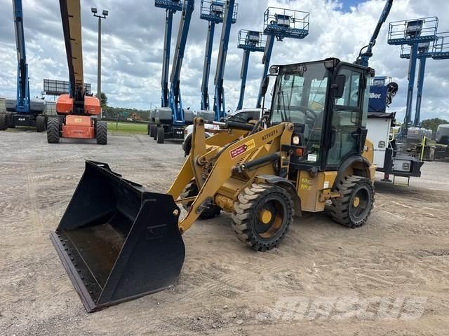 CAT 903D  휠로우더