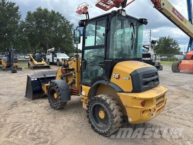 CAT 903D  휠로우더