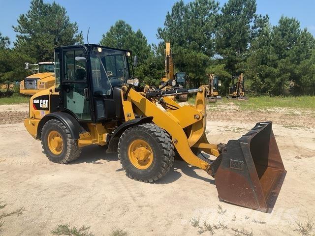 CAT 906M  휠로우더