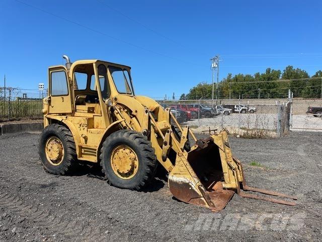CAT 922  휠로우더