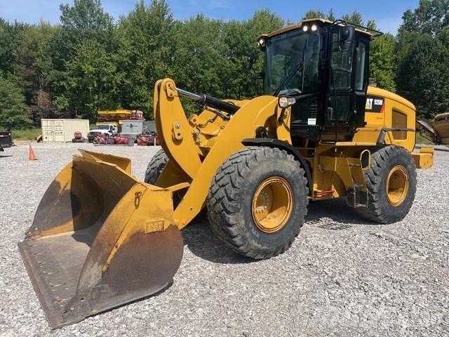 CAT 926M  휠로우더