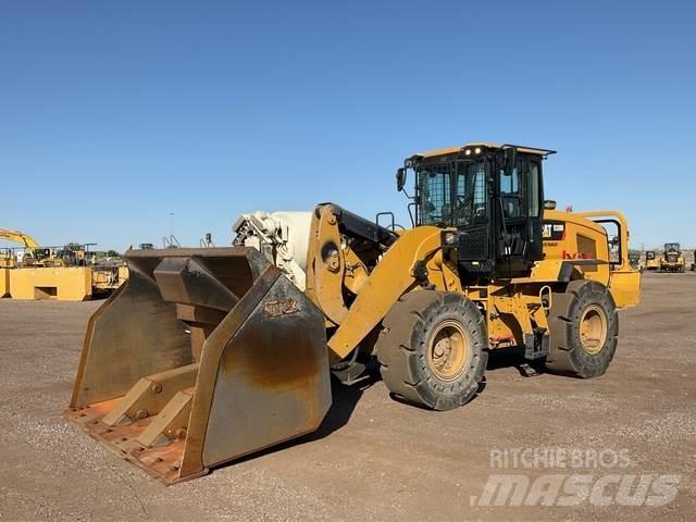 CAT 938M  휠로우더