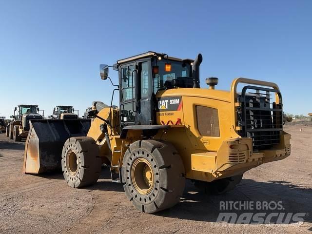 CAT 938M  휠로우더
